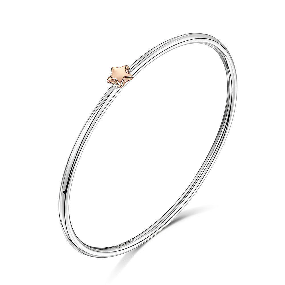 Smooth bangle with star charm